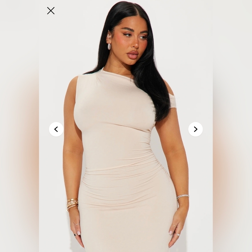 Fashion Nova - Brooke Ruched Midi Dress- W Sz Medium - Picture 5 of 9